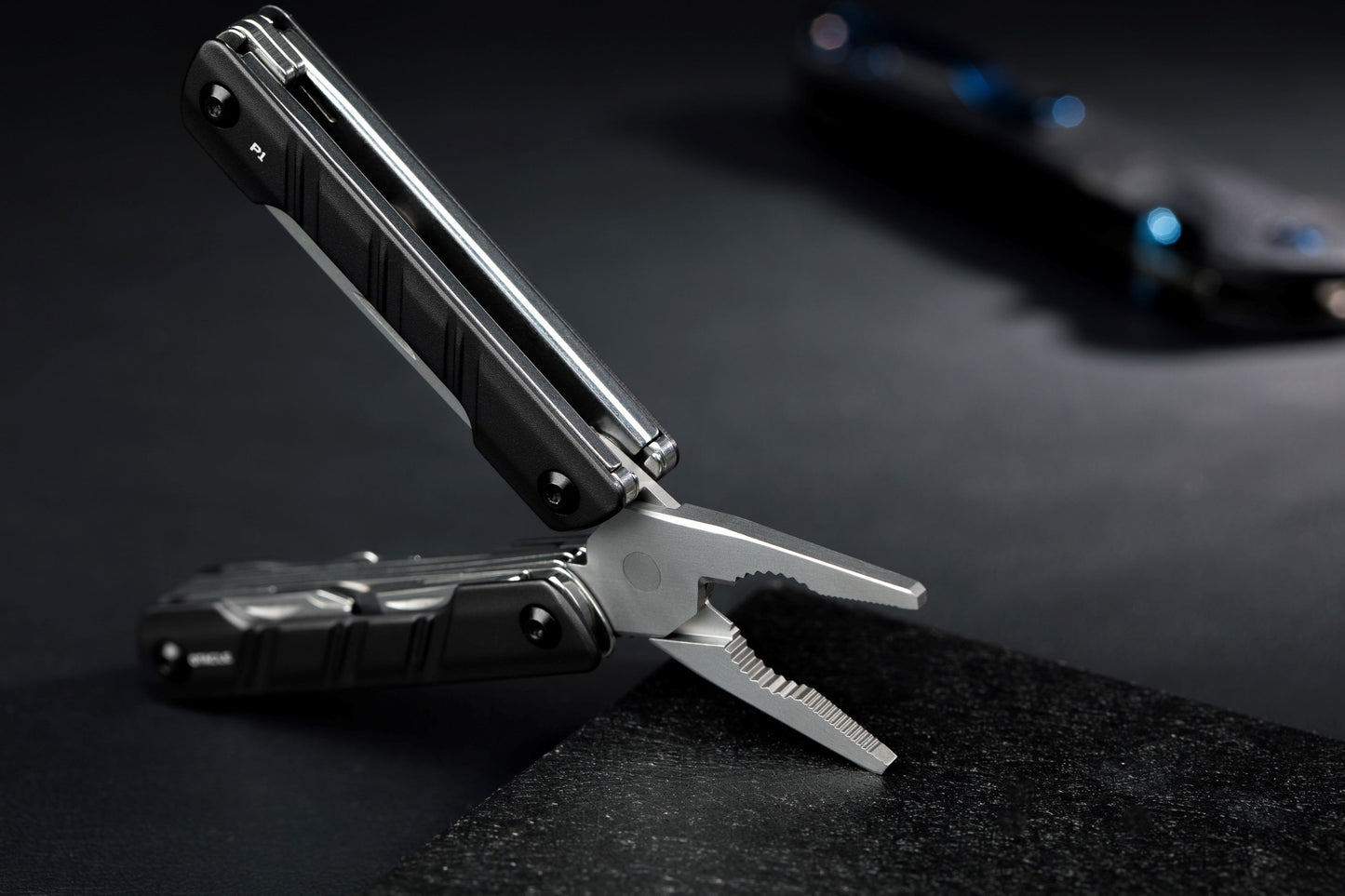 OLIGHT - OKNIFE OTACLE P1