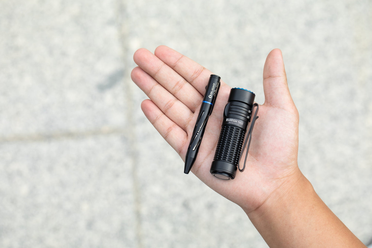 OLIGHT WARRIOR NANO