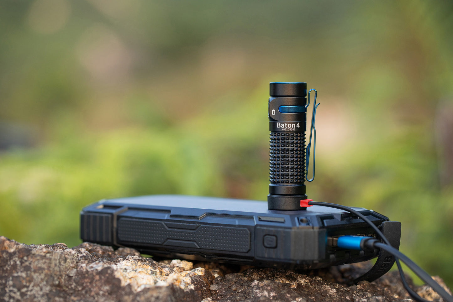 OLIGHT BATON 4