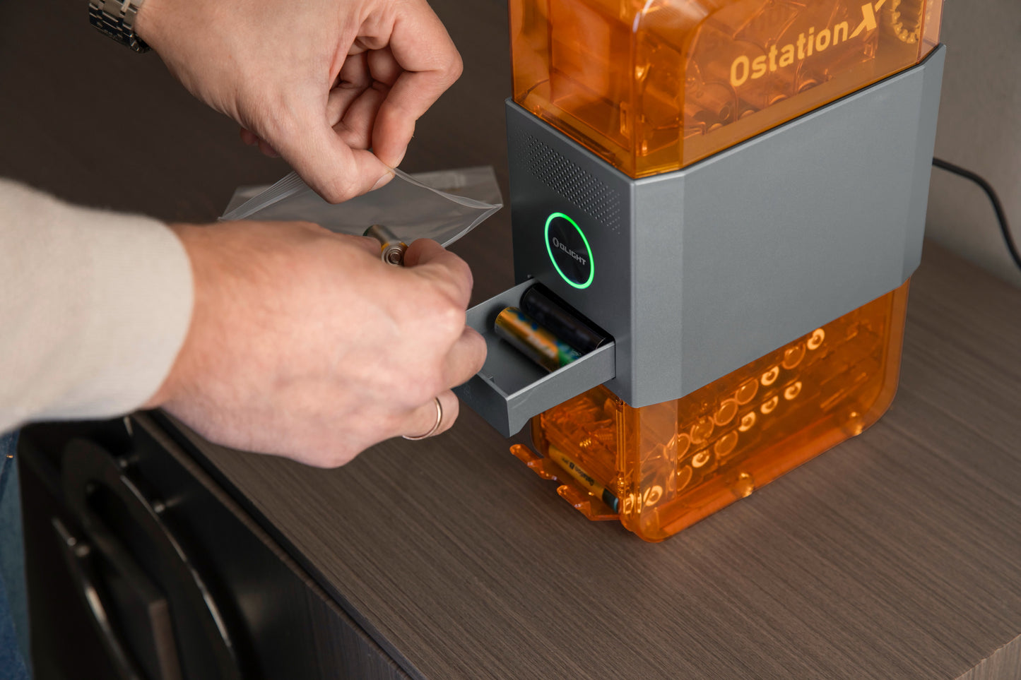 OSTATION X 3-IN-1 AUTOMATIC RECHARGEABLE AA BATTERY CHARGER