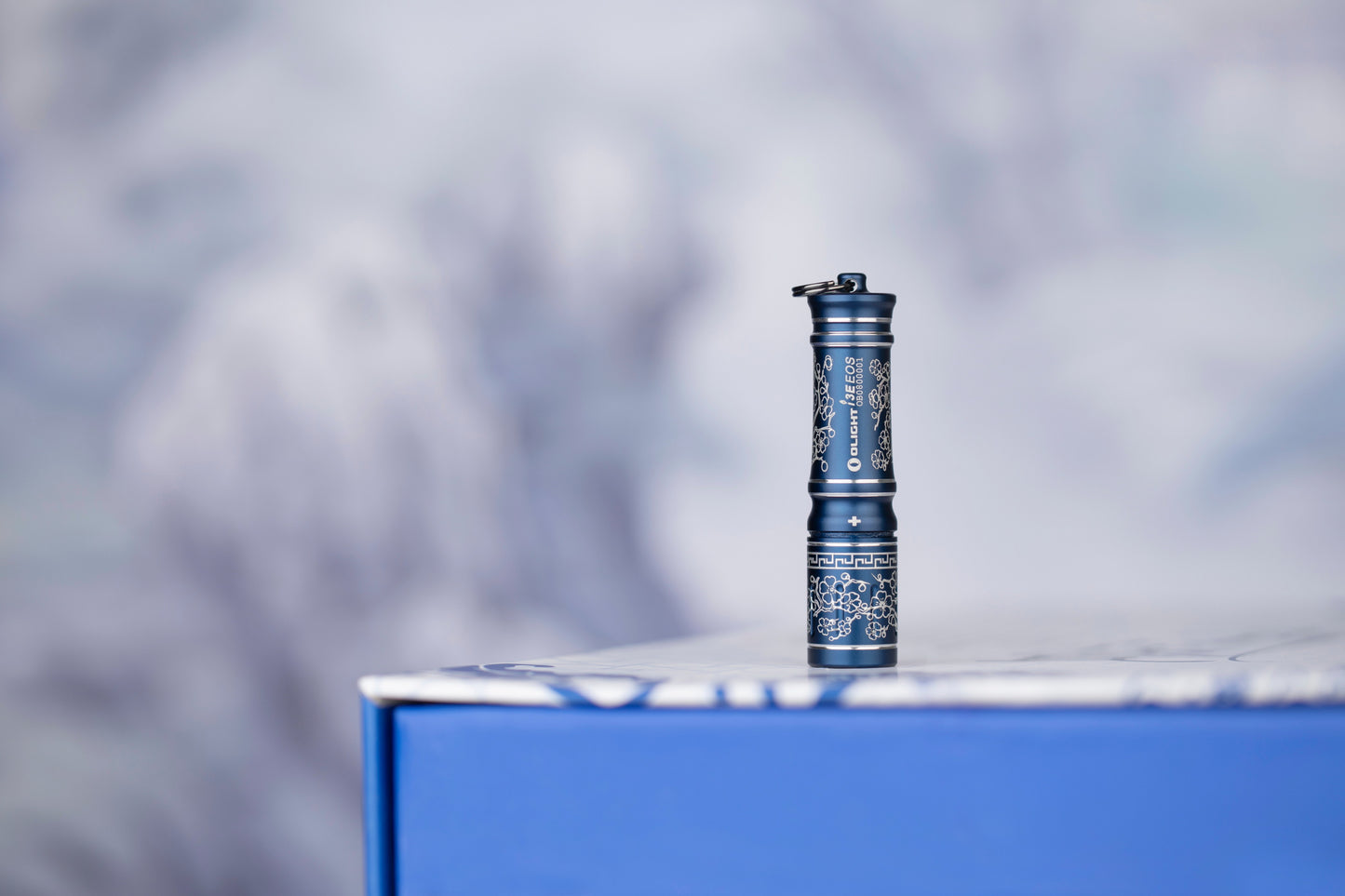 OLIGHT I3E EOS
