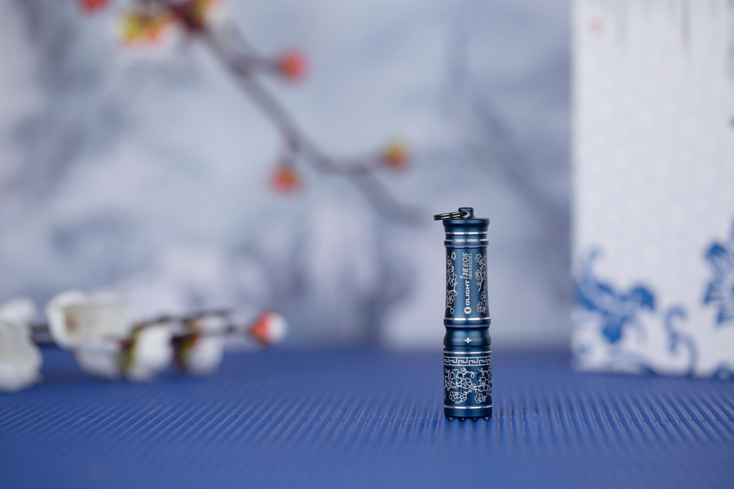 OLIGHT I3E EOS