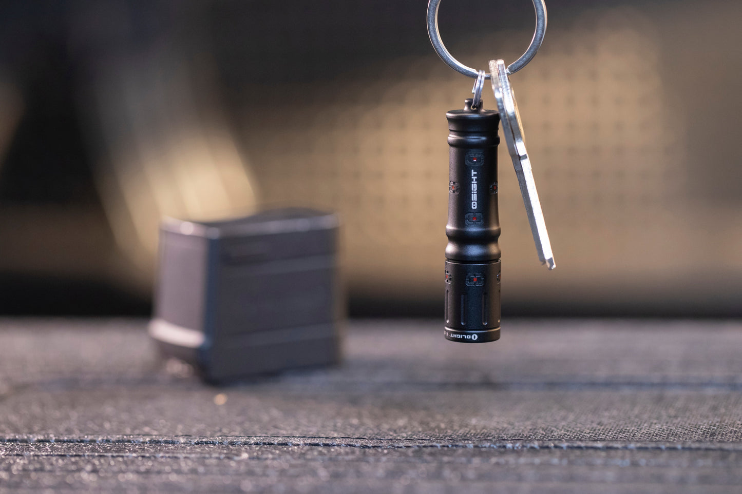 OLIGHT I3E EOS