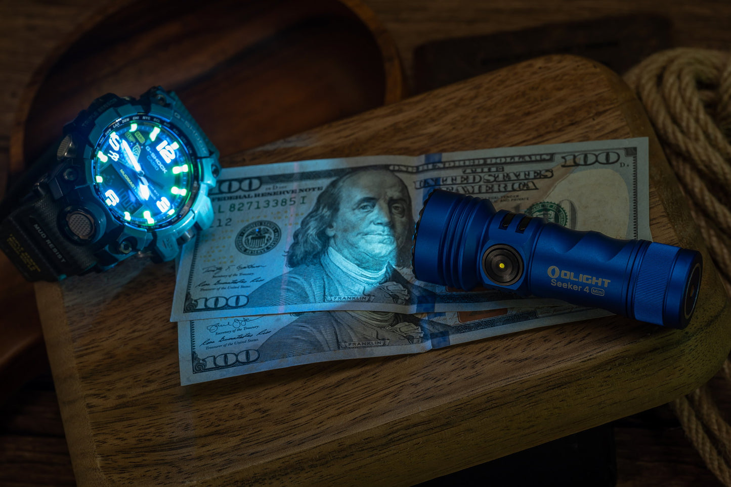 OLIGHT SEEKER 4 MINI + UV
