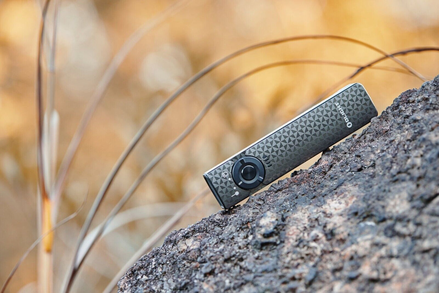 OLIGHT ARKFELD LASER – PINWHEEL GUNMETAL GREY