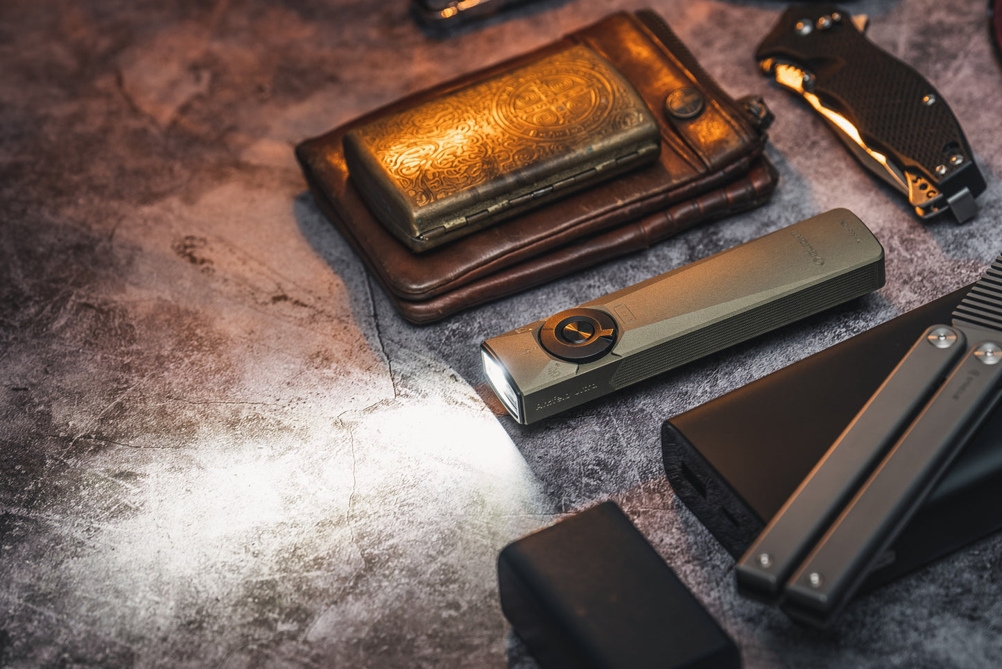 OLIGHT ARKFELD ULTRA