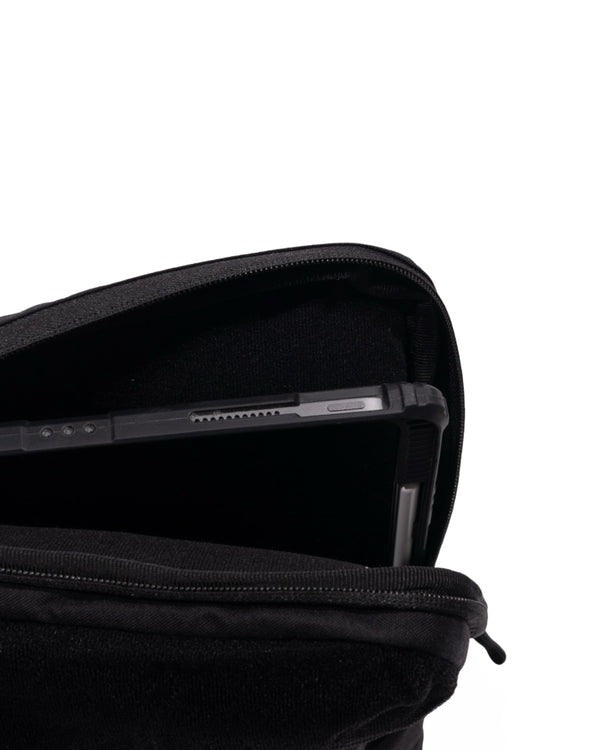 ZERONORTH IPad Magnetic Pouch 11