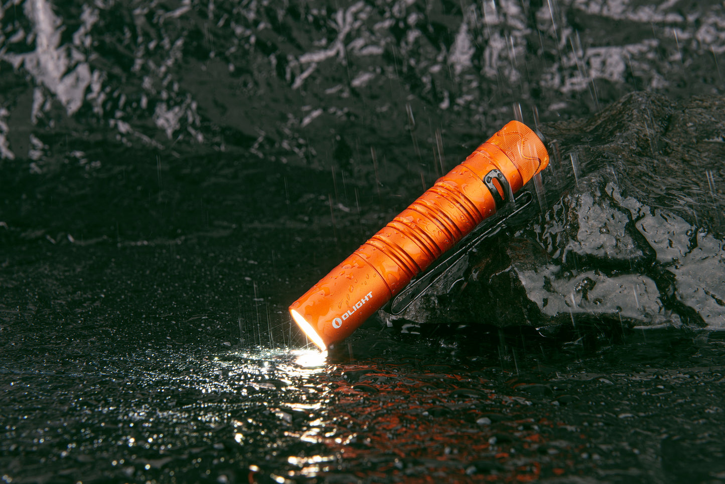 OLIGHT i5R EOS