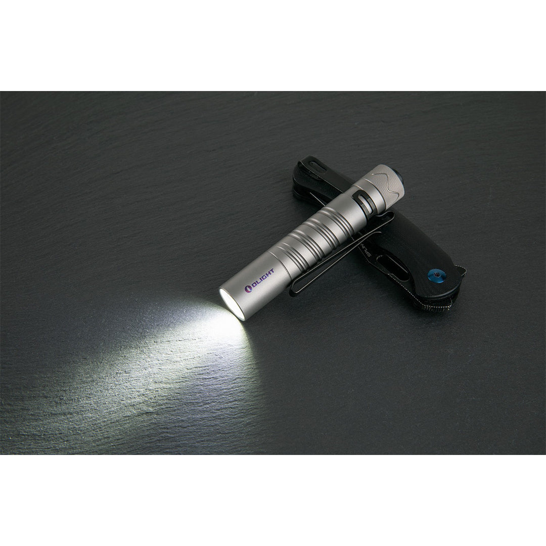 OLIGHT i5R EOS