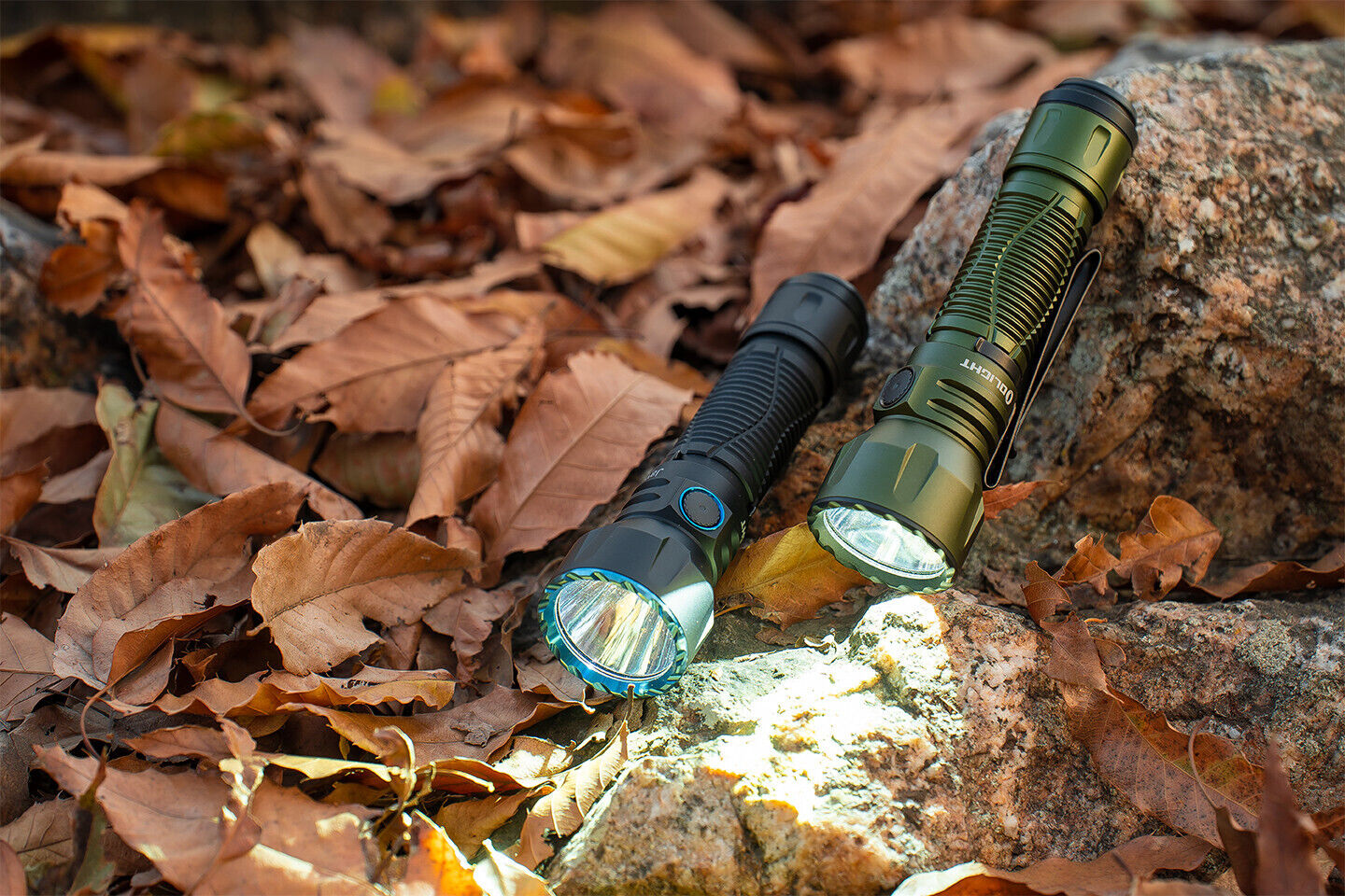 OLIGHT JAVELOT LONG RANGE OUTRANGE FLASHLIGHT