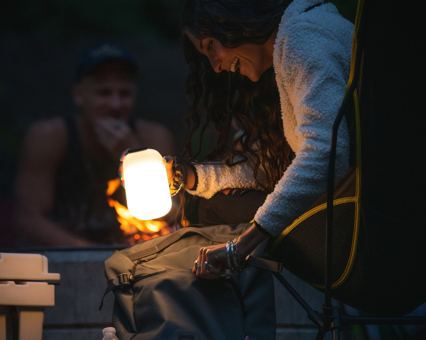 LANDER BOULDER LANTERN (LANTERN + CHARGING HUB)