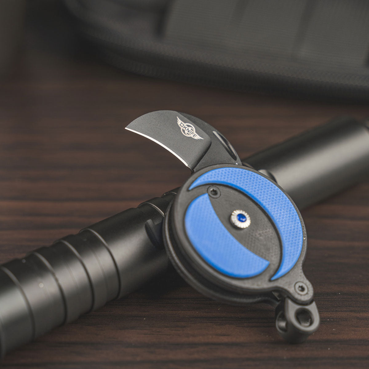 OLIGHT - OKNIFE NIGHTCLAW