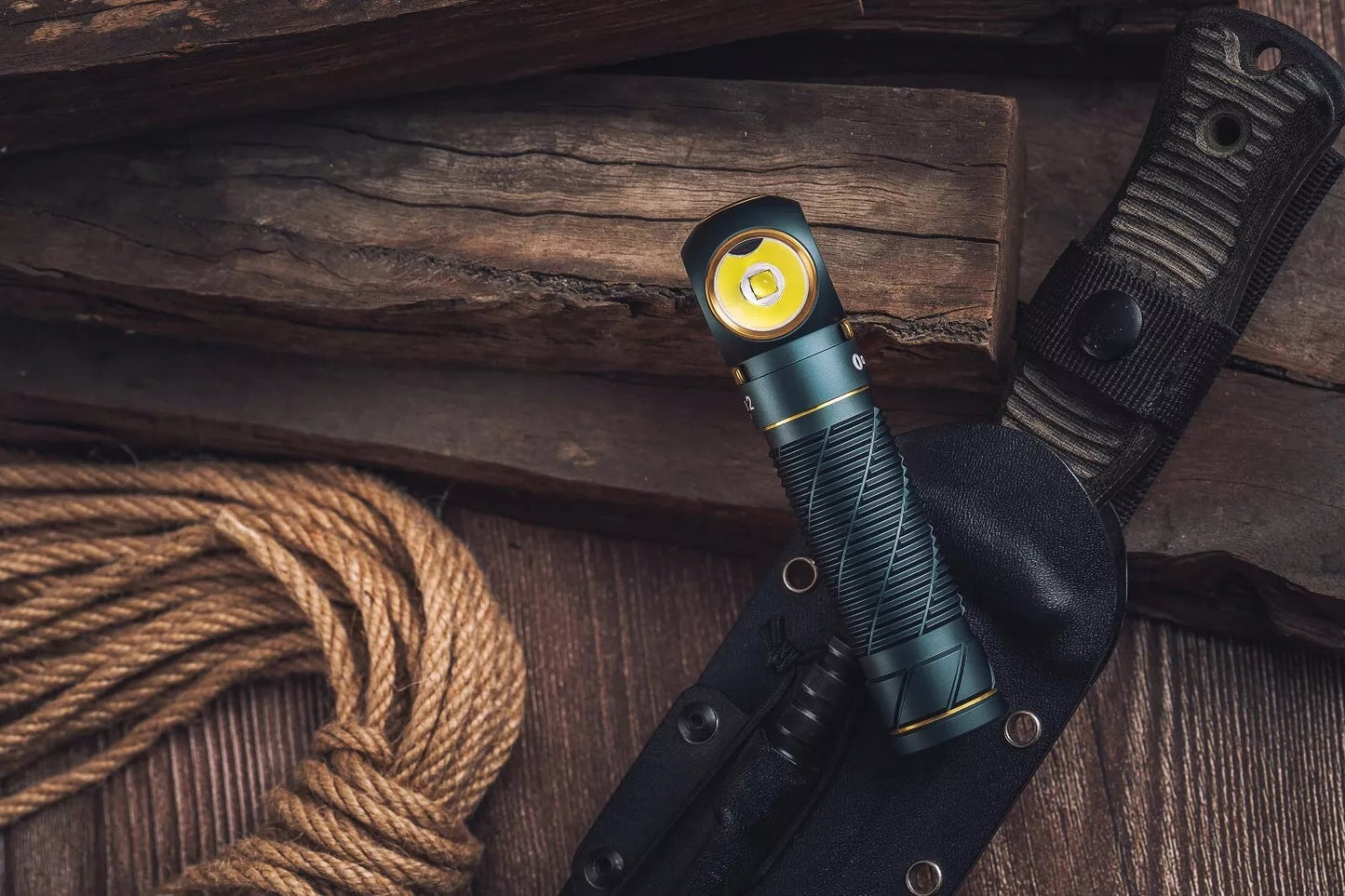 OLIGHT PERUN 2