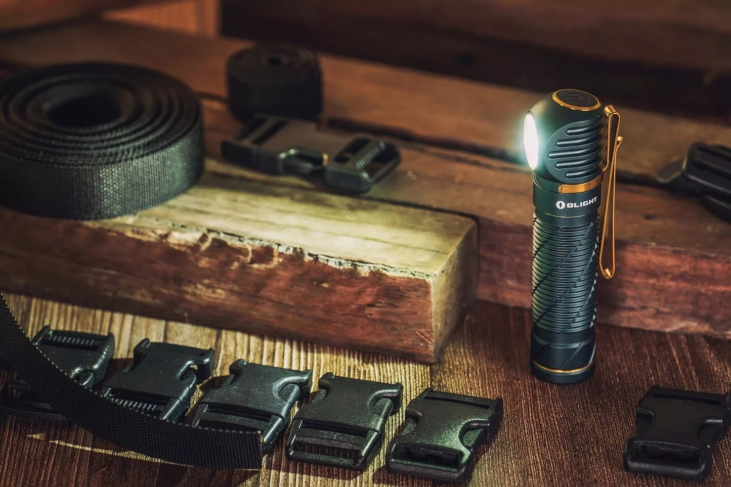 OLIGHT PERUN 2