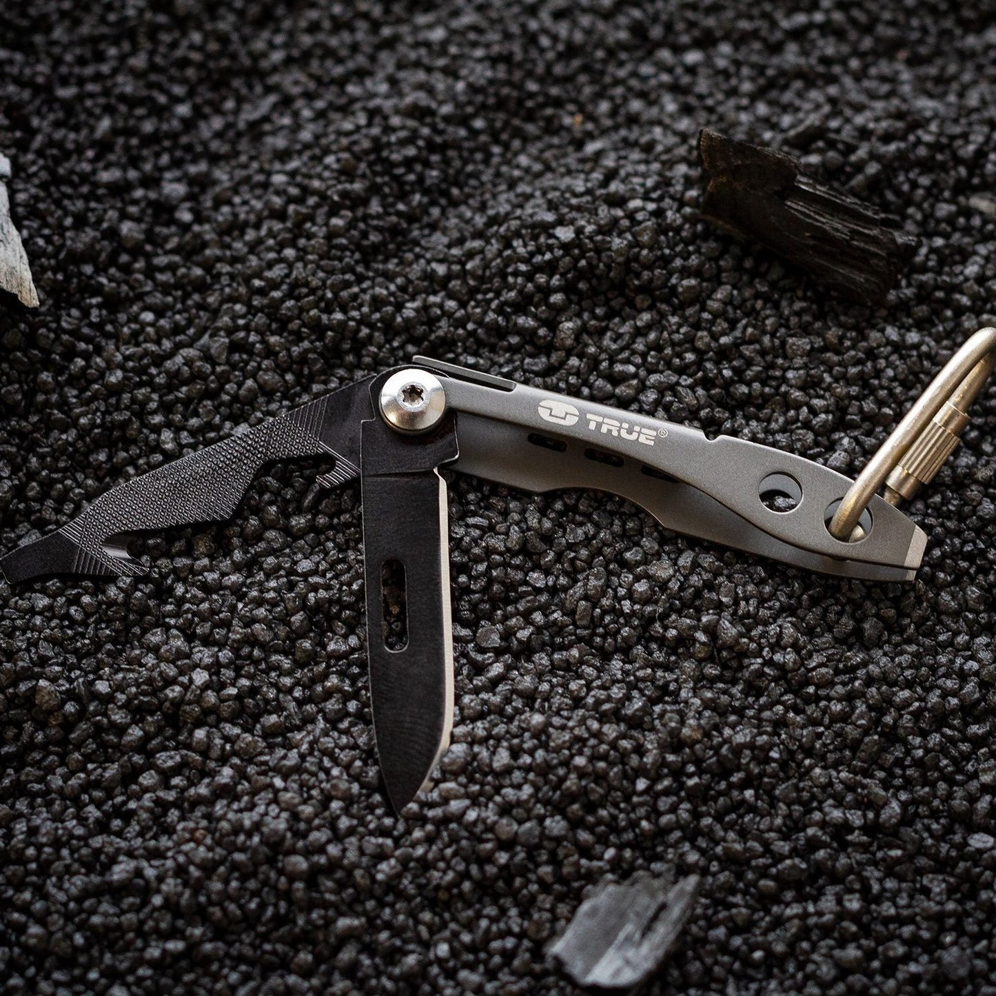 TRUE UTILITY TWEEZER TOOL