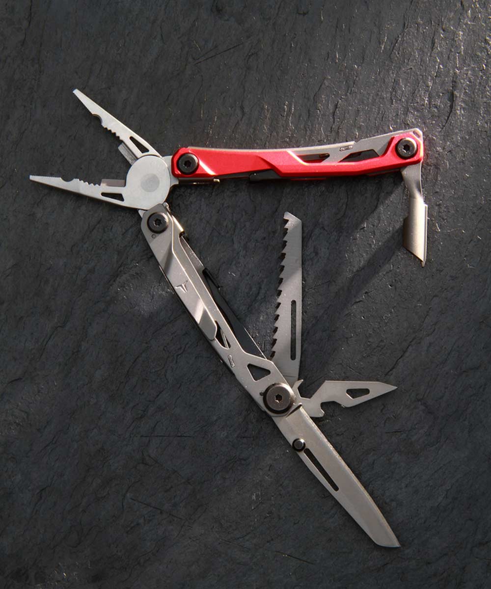 TRUE TITANIUM LOCKING POCKET MULTI-TOOL