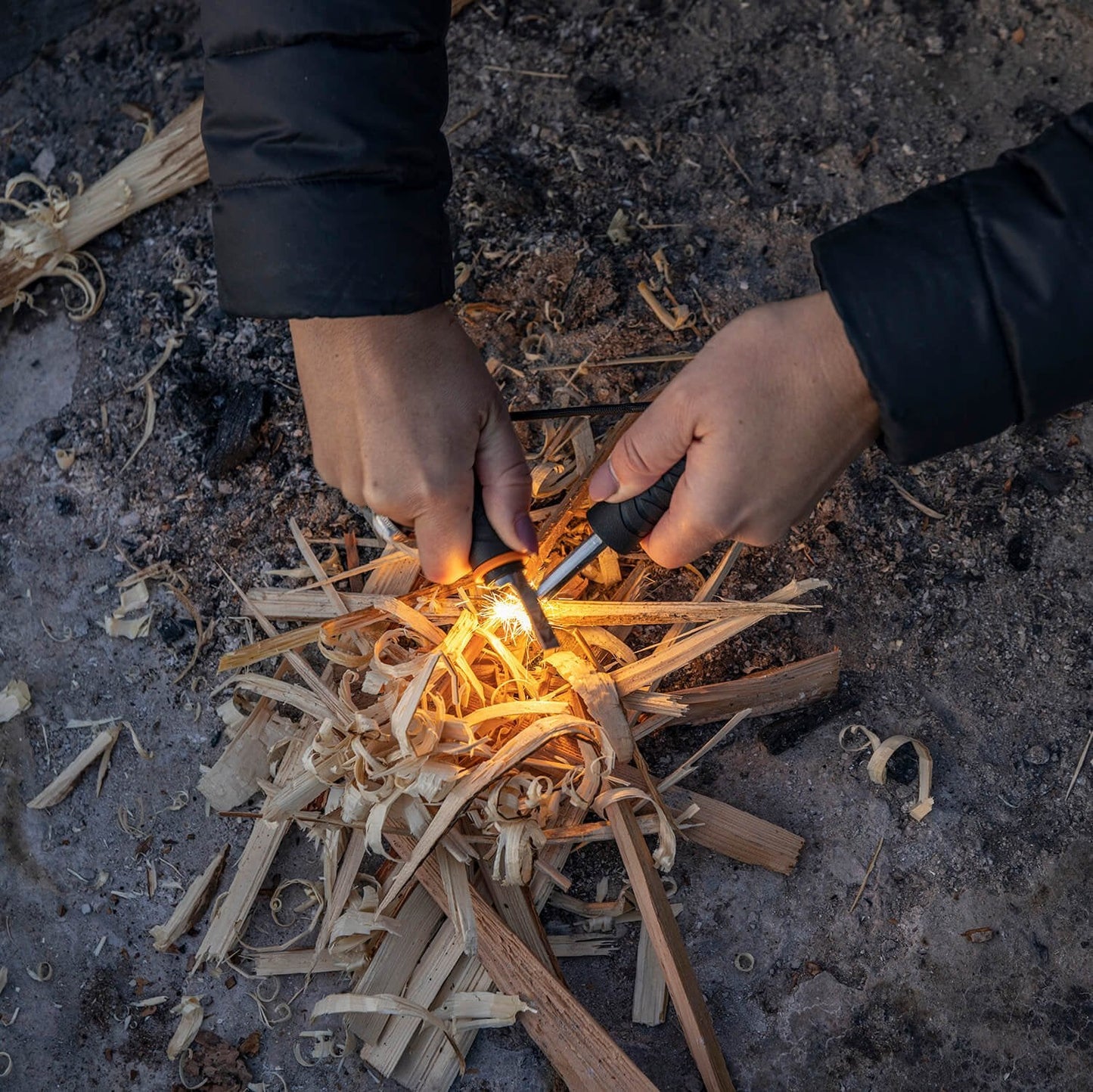 GERBER FIRE STARTER & EMERGENCY WHISTLE