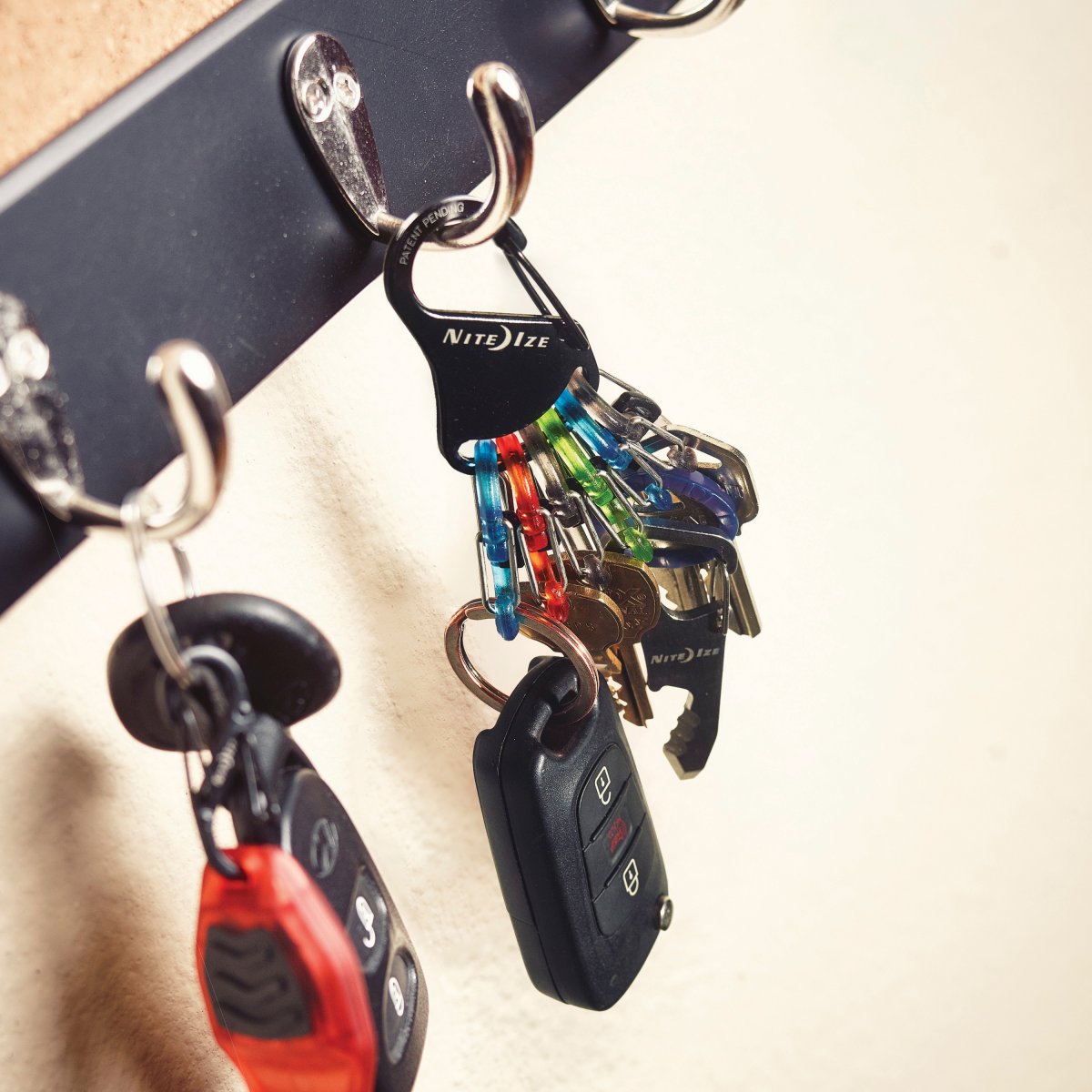 NITEIZE KEYRACK LOCKER - S-BINER (PLASTIC)