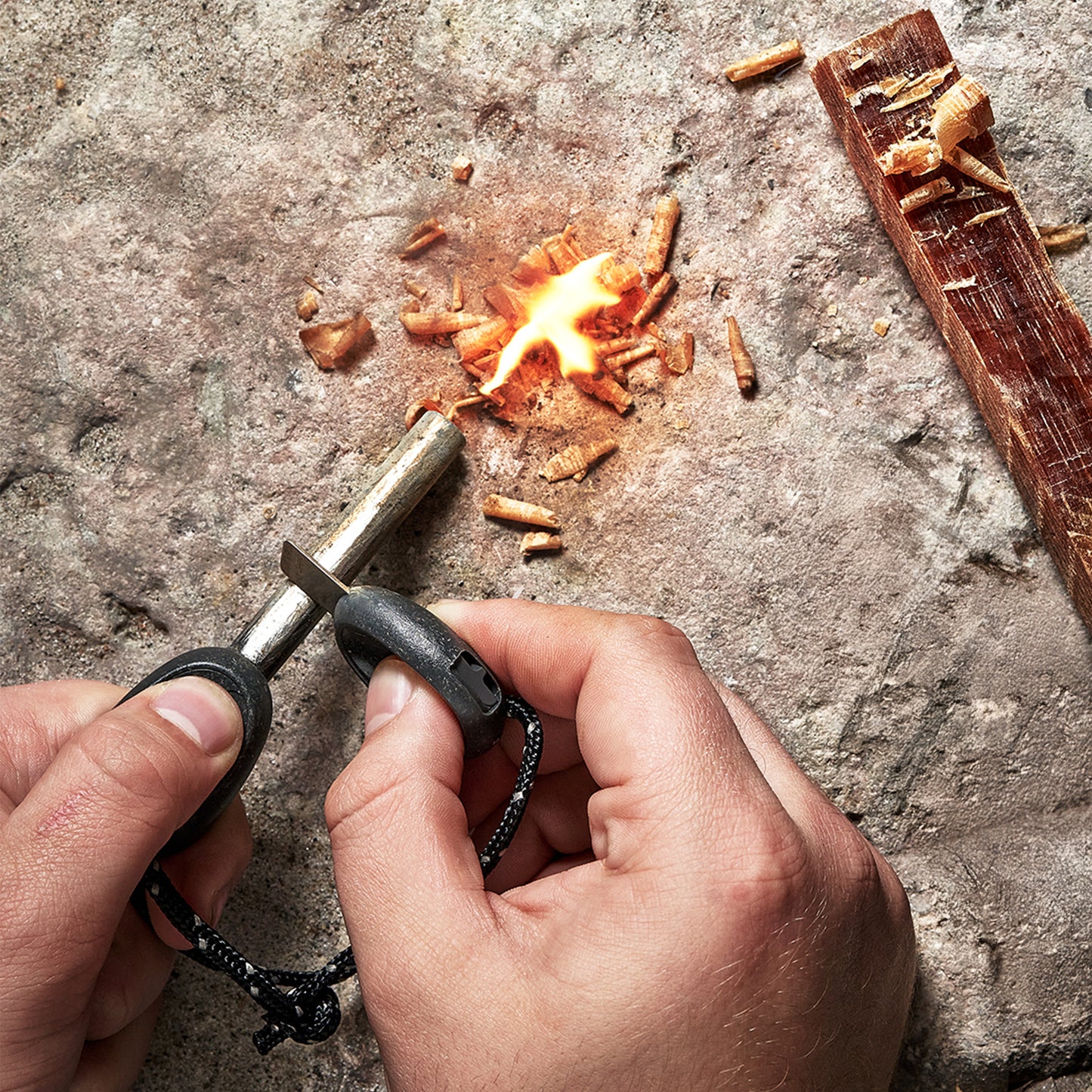 LMF Swedish FireSteel scout 2in1