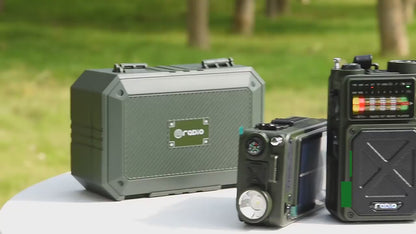 Retro Hand-cranked Solar Radio BT